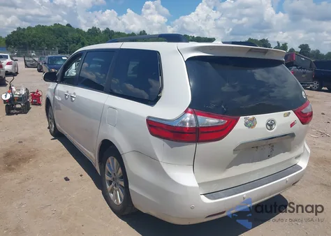 2016 Toyota Sienna Limited 7 Passenger z USA, uszkodzony, nr VIN 5TDYK3DCXGS751925